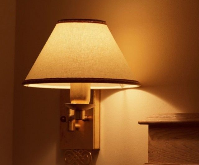 Lampe im Einzelzimmer